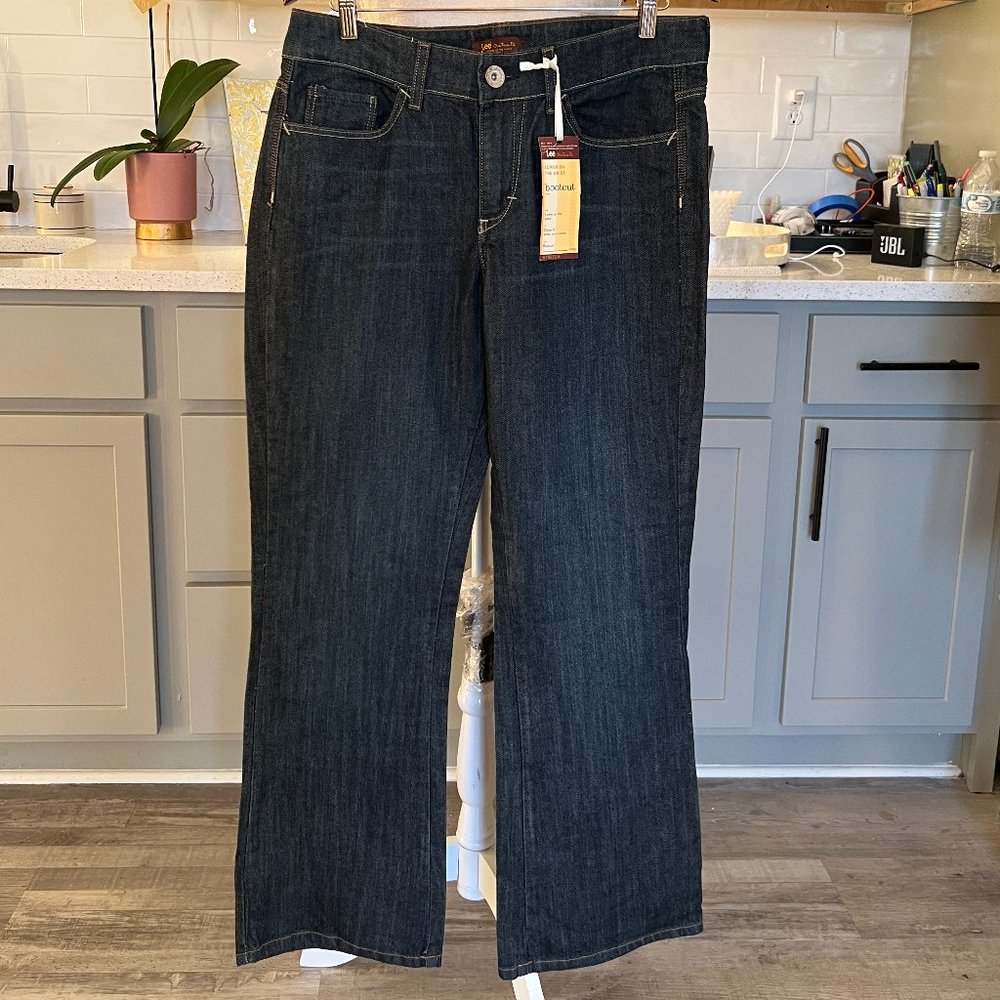Lee One True Fit Sits Lower on the Waist Bootcut Jeans Size 14 NWT